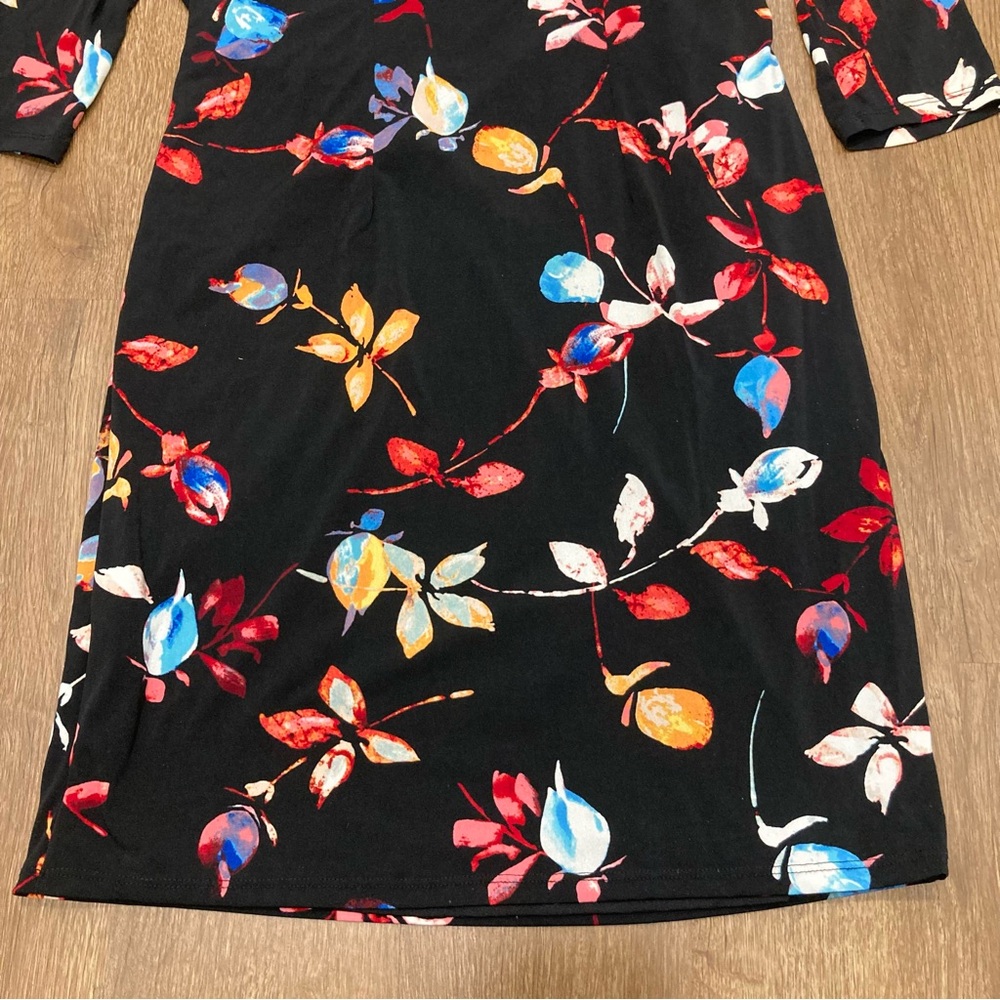 Jennifer Lopez Black Floral Faux Wrap Dress Size Large 3/4 Length Sleeves - Picture 8 of 16